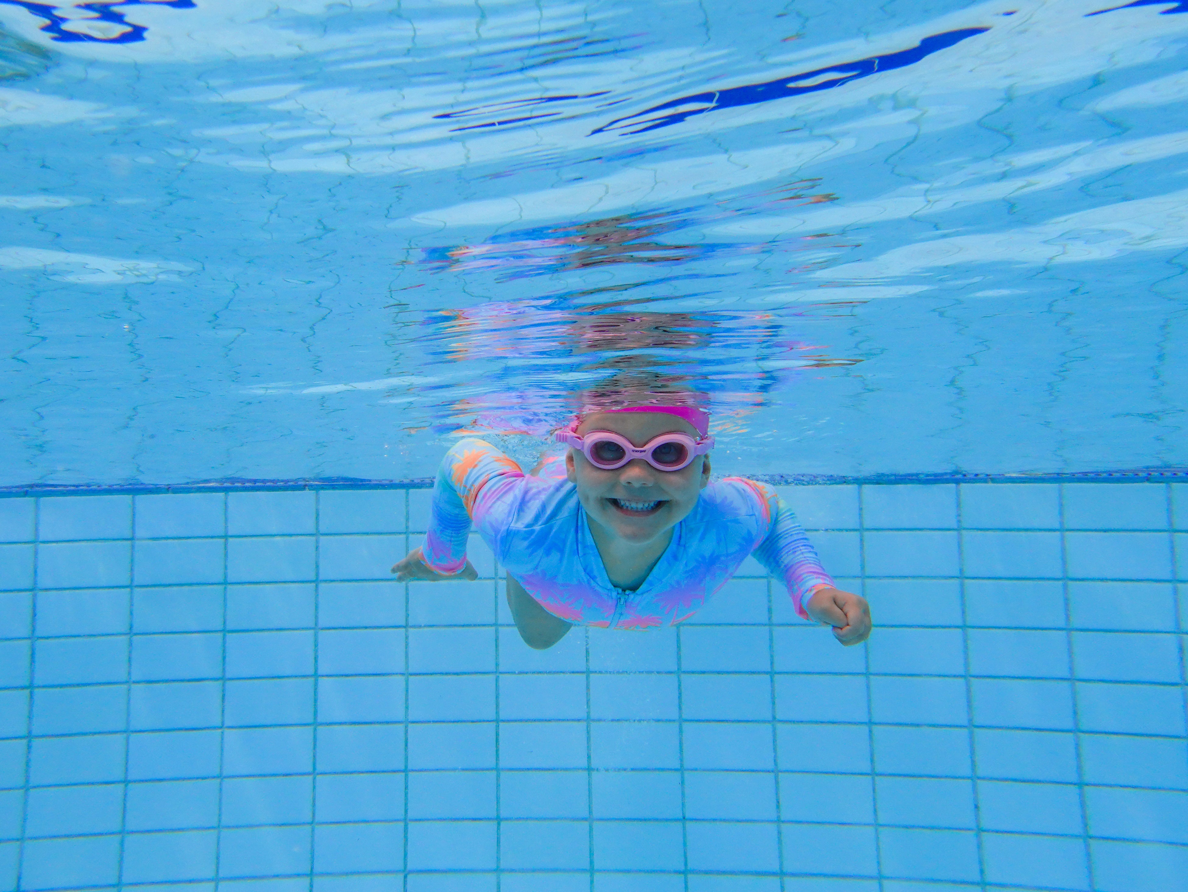 Teach Your Baby to Swim: From First Bath to Swimming Lessons