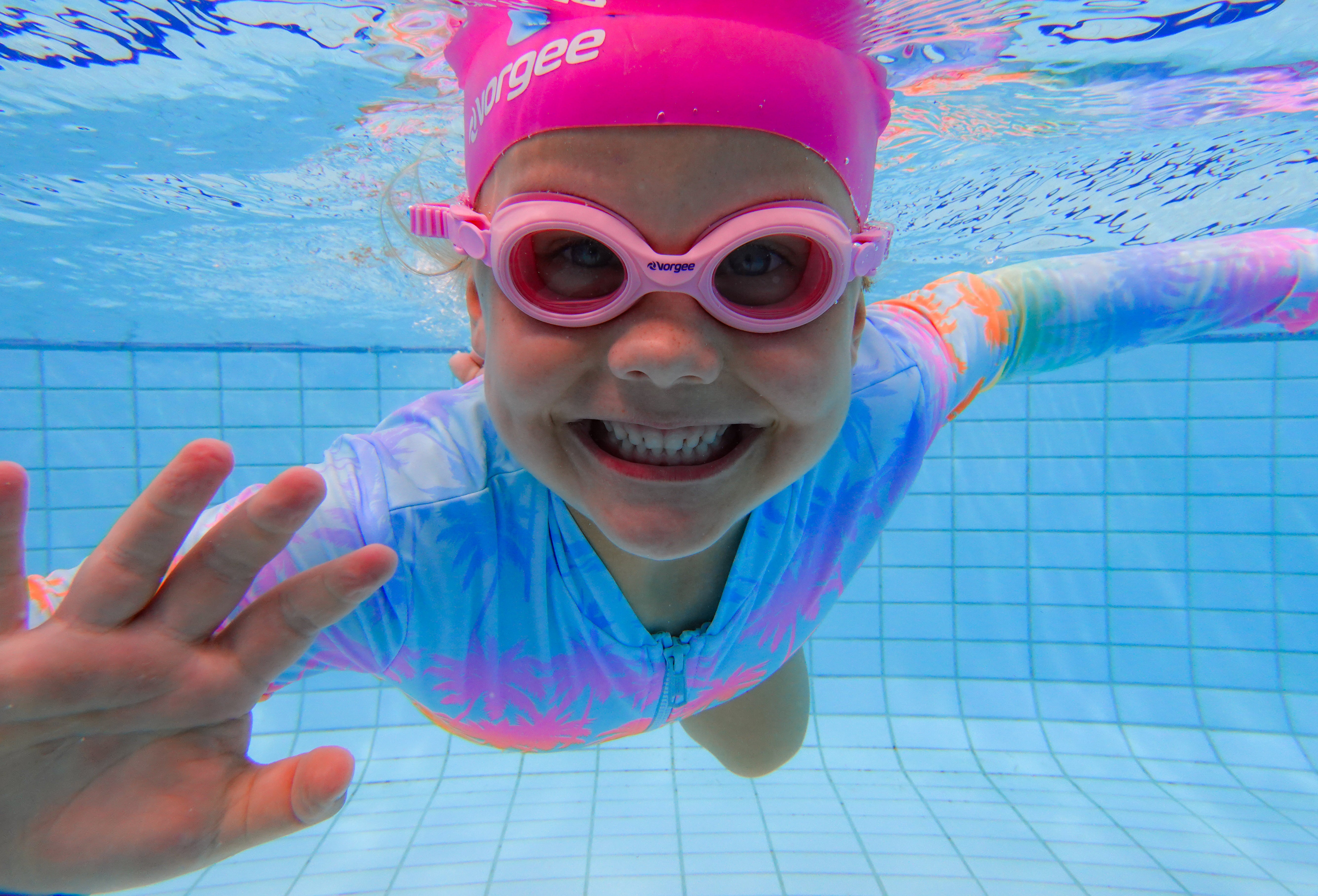 Teach Your Baby to Swim: From First Bath to Swimming Lessons
