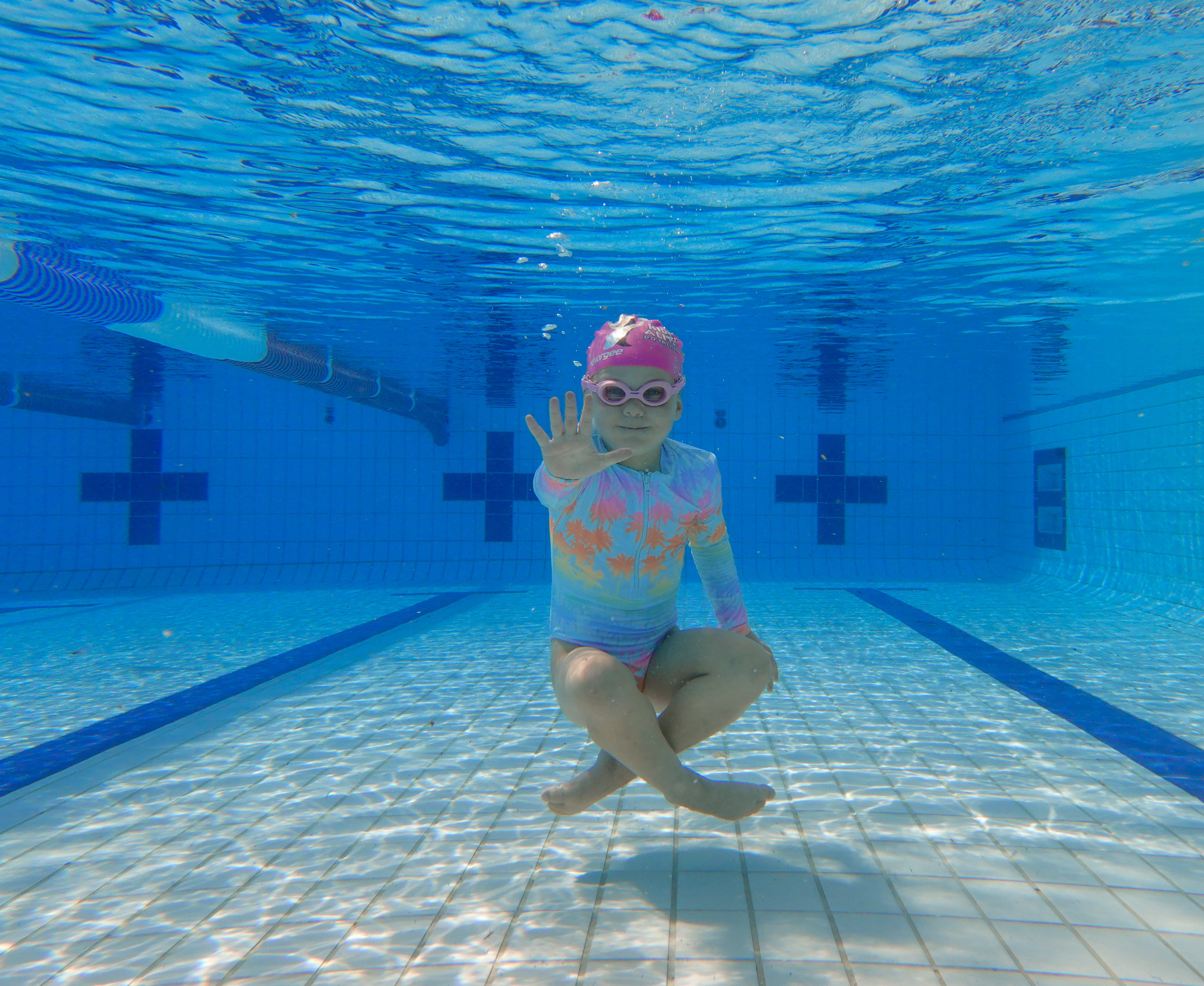 Teach Your Baby to Swim: From First Bath to Swimming Lessons