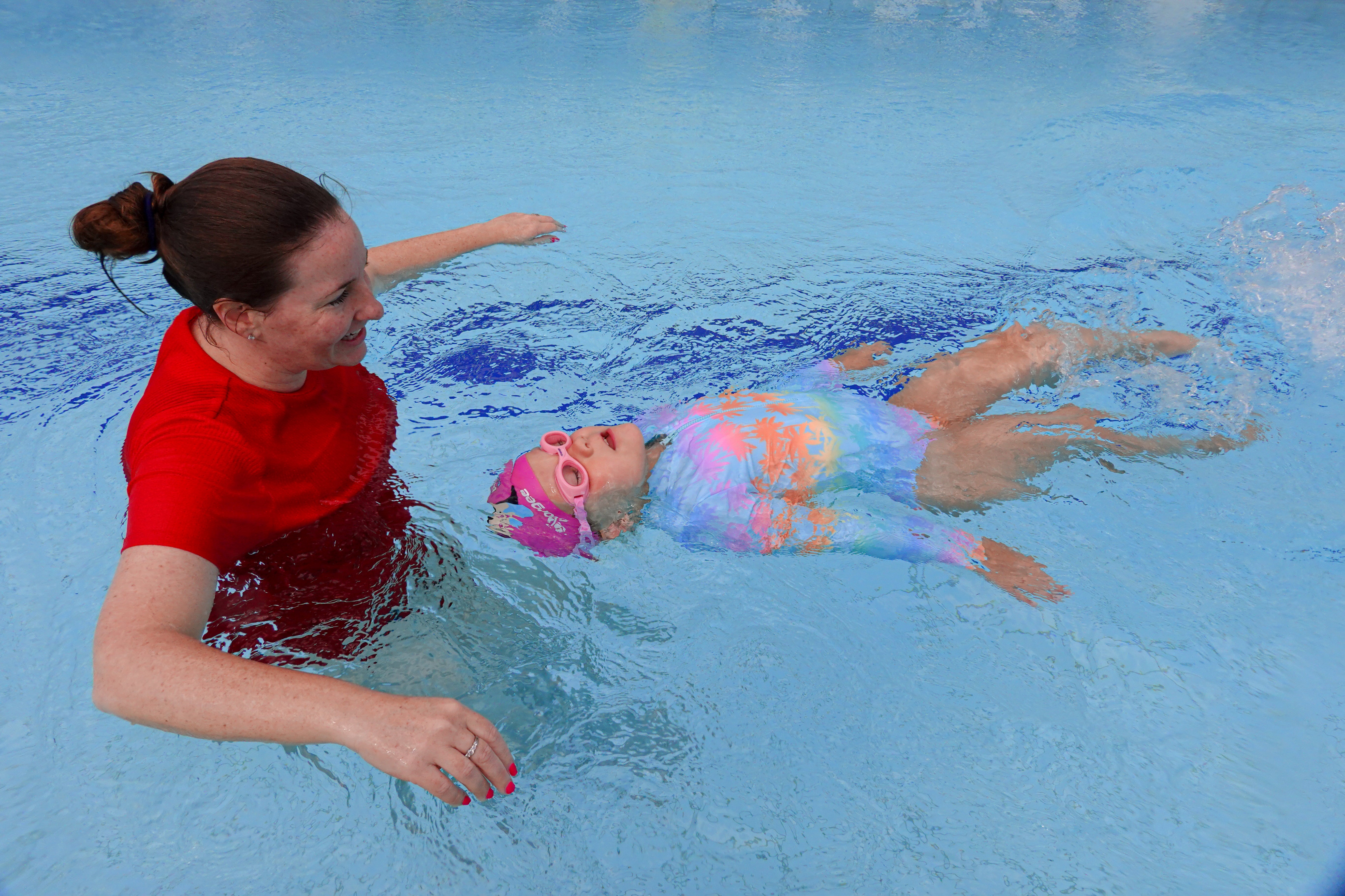 Teach Your Baby to Swim: From First Bath to Swimming Lessons