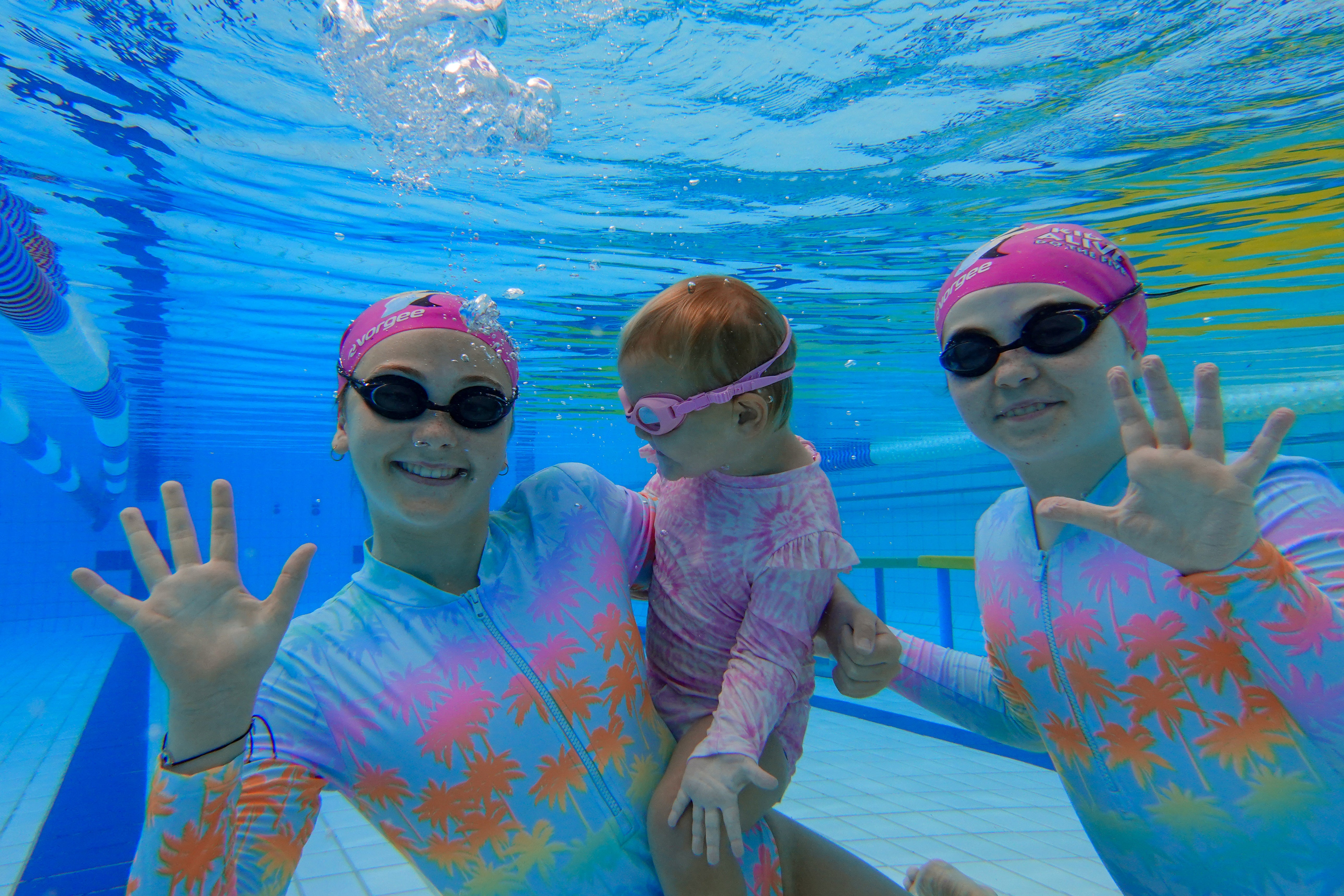 Teach Your Baby to Swim: From First Bath to Swimming Lessons